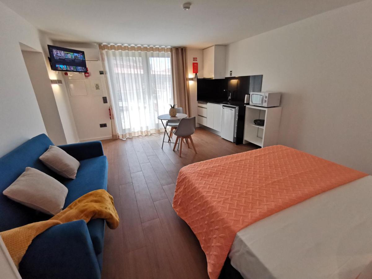 Charming Studios In Calheta Beach - Villa Esmeralda Dış mekan fotoğraf