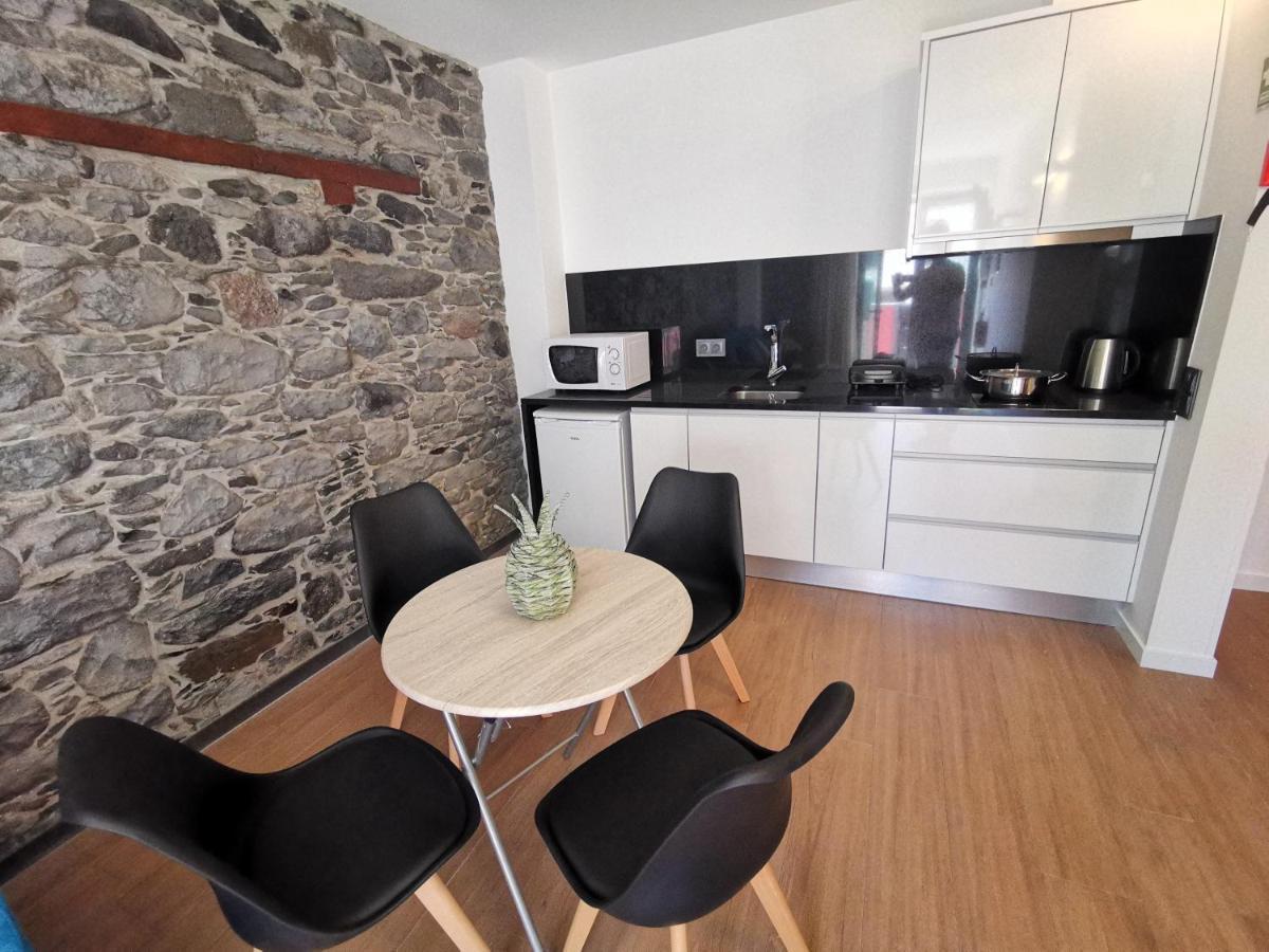 Charming Studios In Calheta Beach - Villa Esmeralda Dış mekan fotoğraf