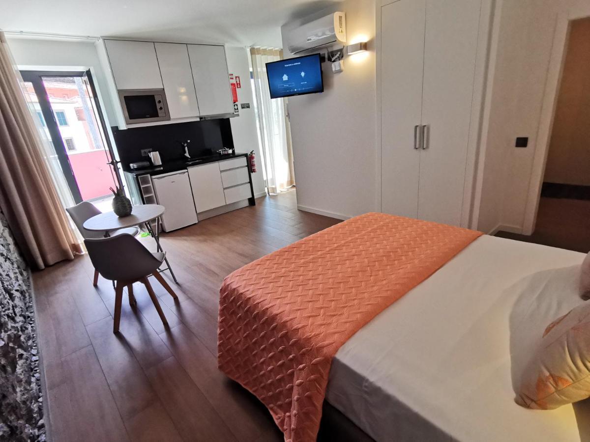 Charming Studios In Calheta Beach - Villa Esmeralda Dış mekan fotoğraf