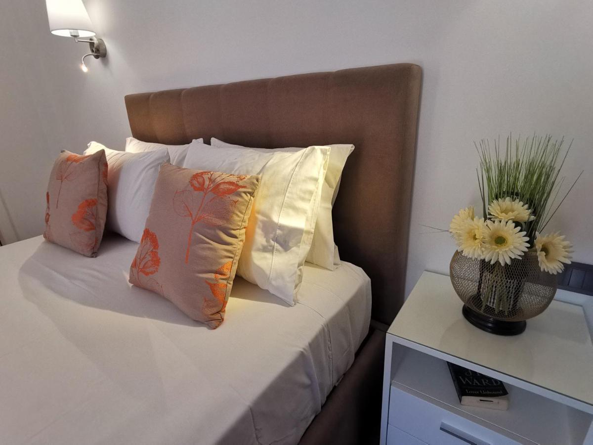 Charming Studios In Calheta Beach - Villa Esmeralda Dış mekan fotoğraf